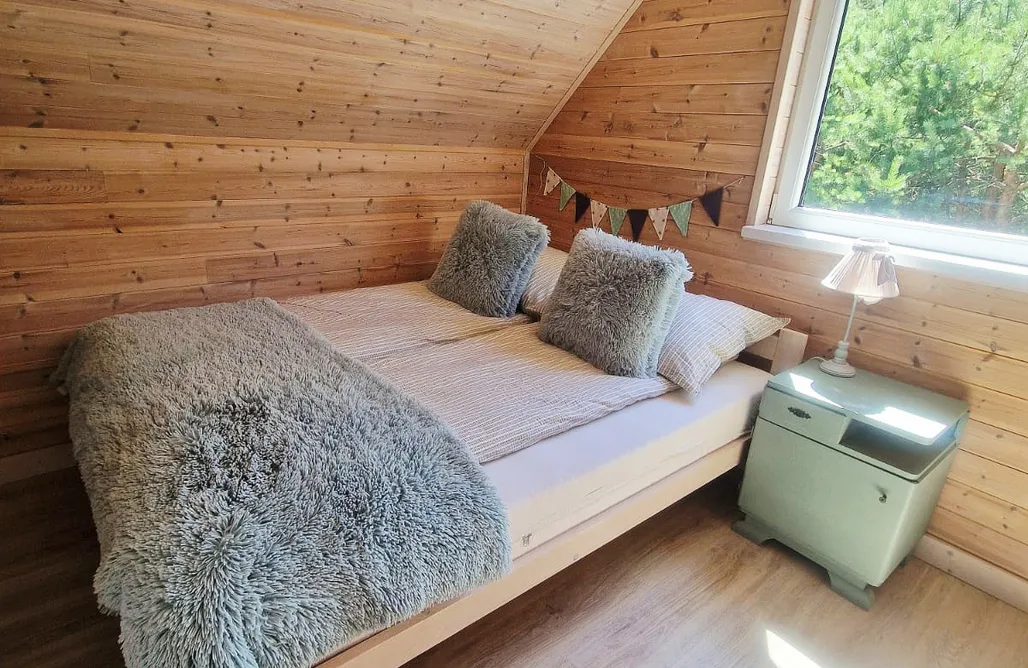 AlohaCamp Domek pod lasem 4