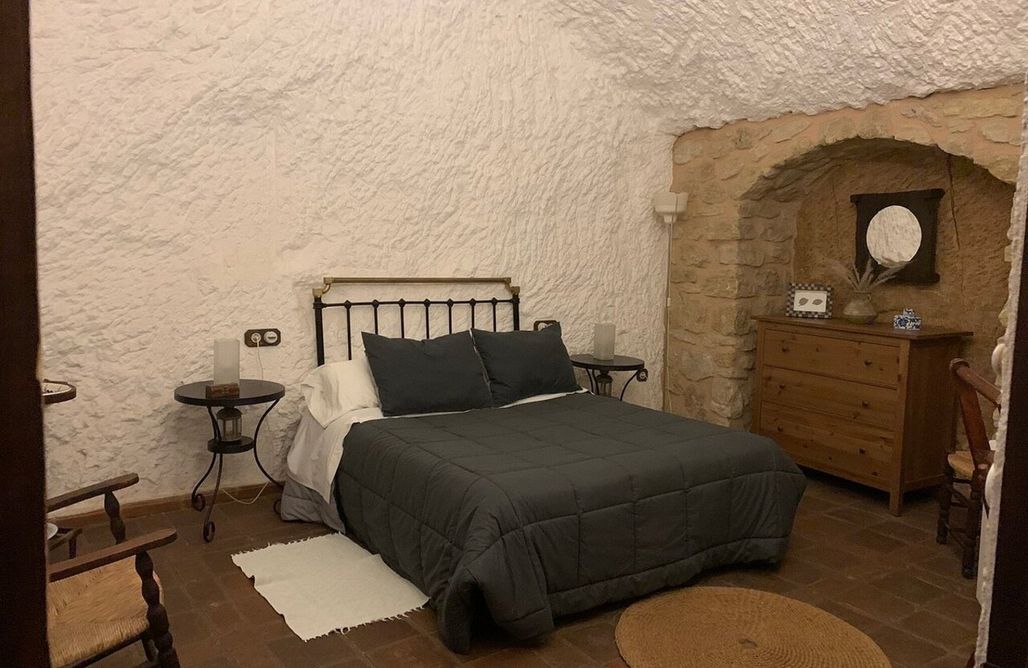 AlohaCamp Cueva Grande 2