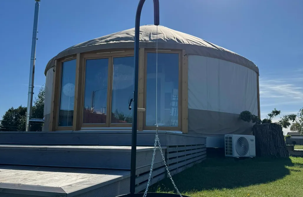 noclegi AlohaCamp Jurta Stokrotka Glamping 3