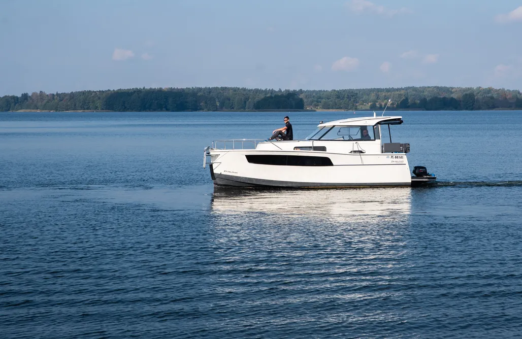 AlohaCamp accommodation Łódź Nautika 830 Houseboat - jacht motorowy bez patentu 4