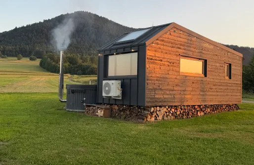 Zdjęcie obiektu Tiny Camp- domki z jacuzzi i sauną przy szlakach na Luboń i Szczebel