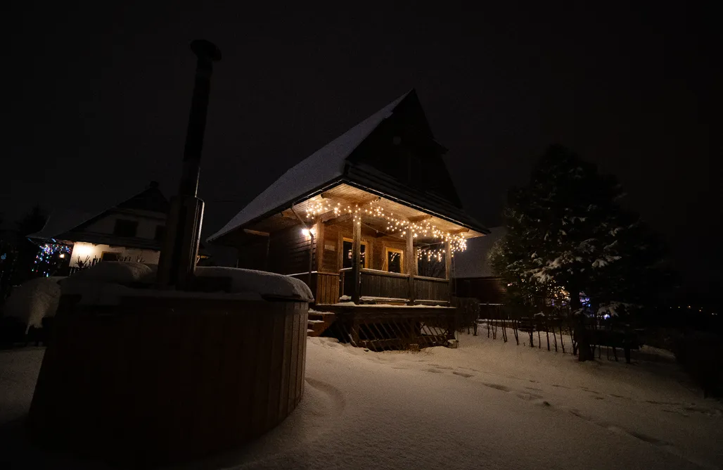 AlohaCamp Domek Zbójnicki Eko z Balią 1