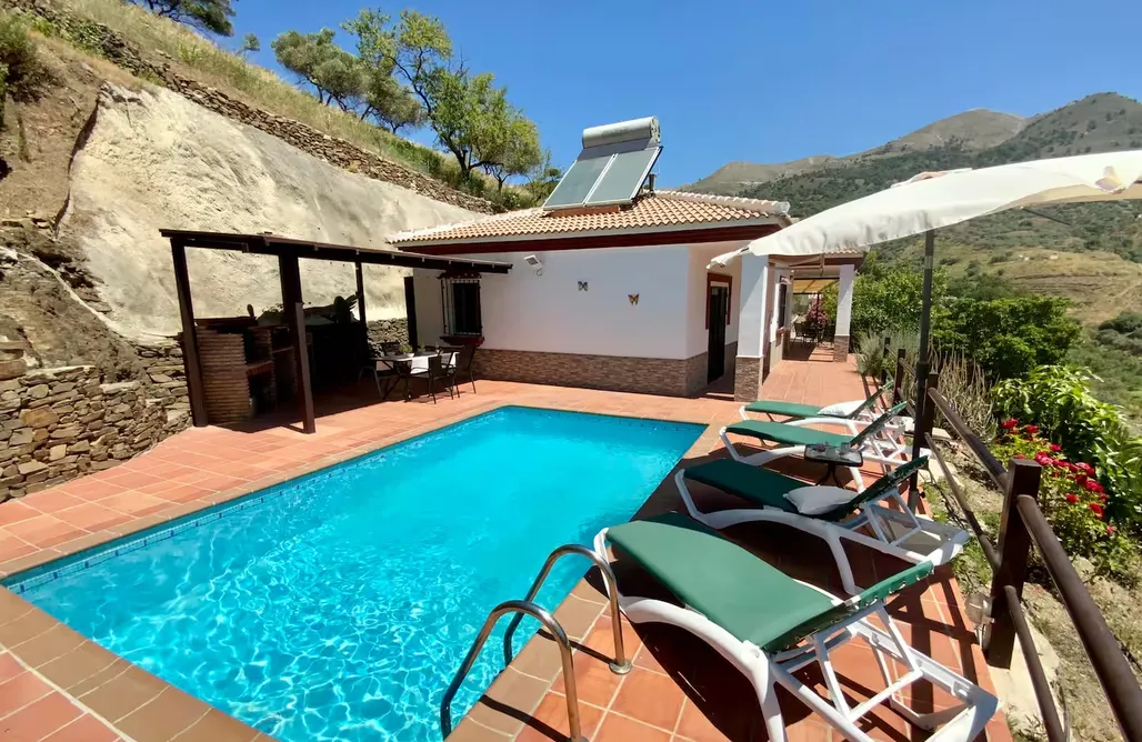 AlohaCamp accommodation Casa Amelia 1