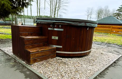 Zdjęcie obiektu Ranczo Targówka - Domki. Sauna, balia i pobyt wśród zwierząt