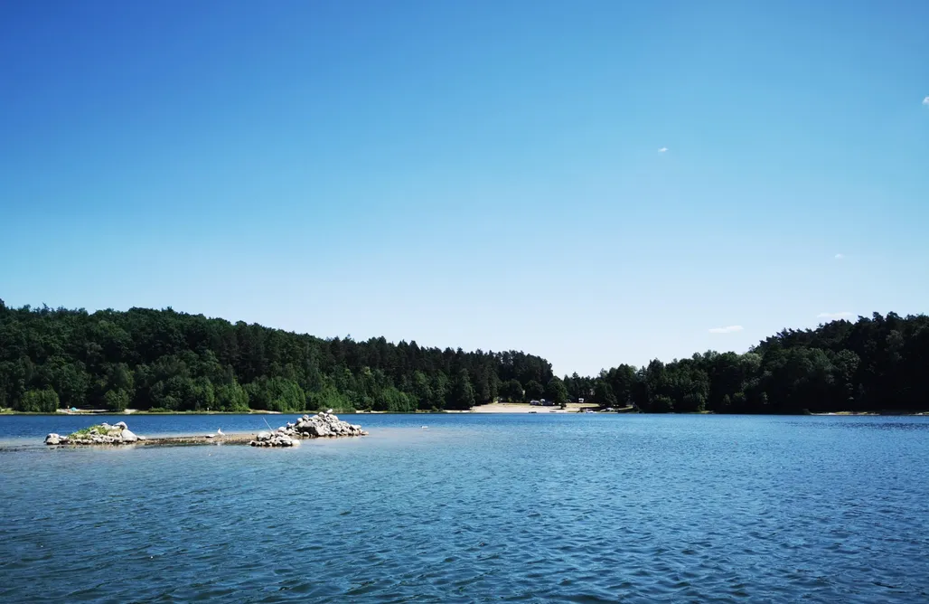 AlohaCamp Miejsce pod namiot - pole nr 2 - bez prądu 1