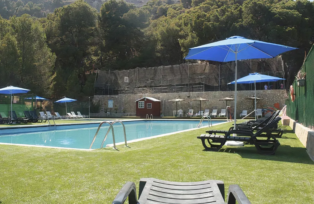 Hotel Burbuja Alicante Tienda Bell 3 plazas 3