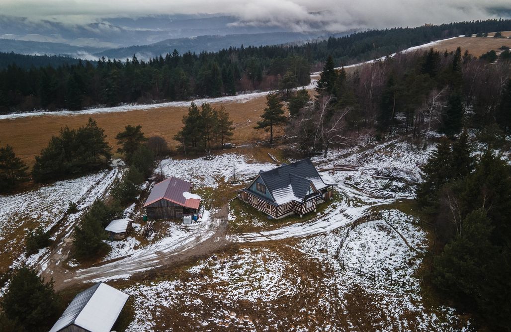 noclegi AlohaCamp Dom na Połoninie 1