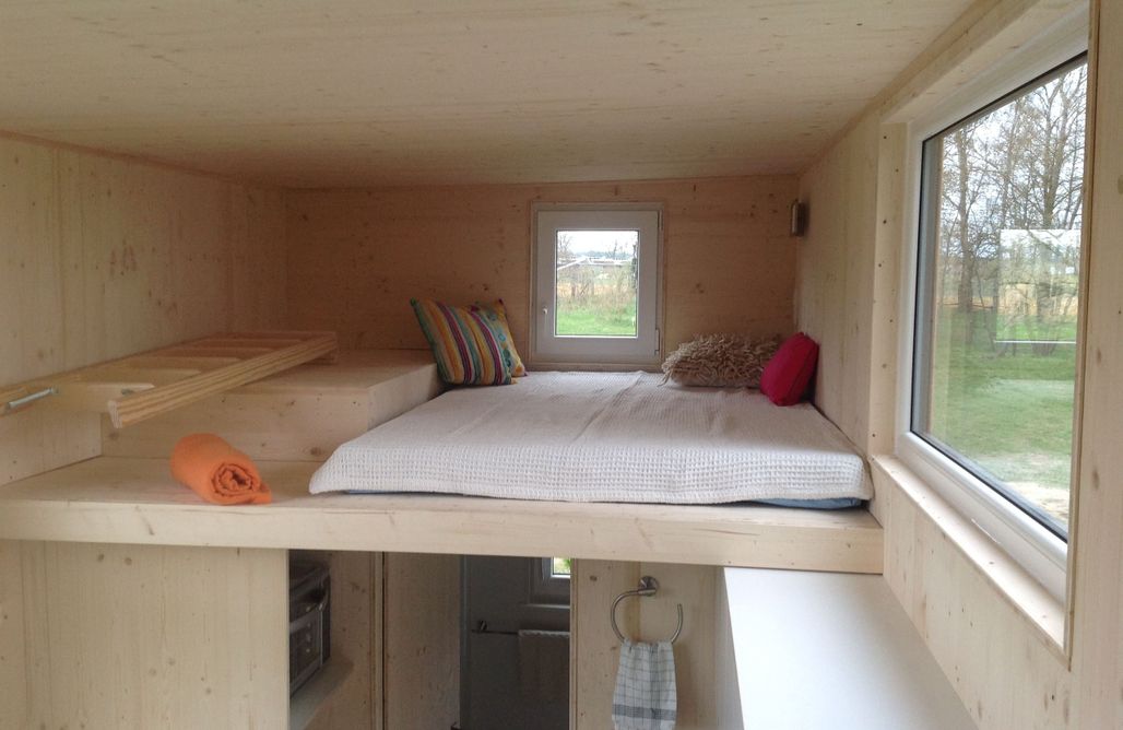 AlohaCamp Tiny House 4 mit Ausblick 3