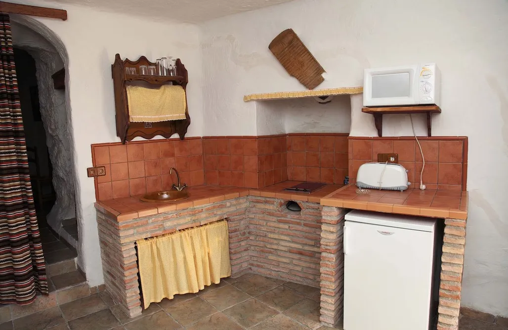 AlohaCamp Cave Studio for 2 people 3