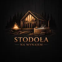 Zbigniew Gastgebe Nowoczesna stodoła w otoczeniu lasu i pól