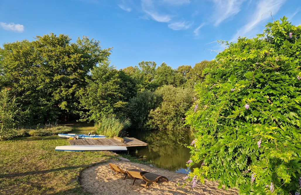 noclegi AlohaCamp Domek Winiarza w Winnicy nad Soną 1