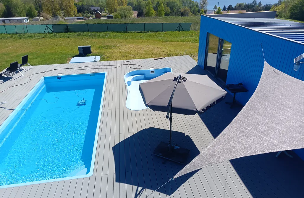 noclegi AlohaCamp Domki Rekreacyjne "Błękitne Wzgórze" 1