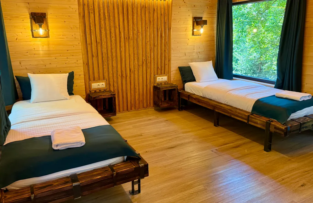 AlohaCamp Domek na drzewie 3