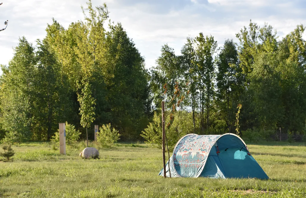 Pole Namiotowe Mazury Miejsce kamperowe i namiotowe - Camping NARVA 2