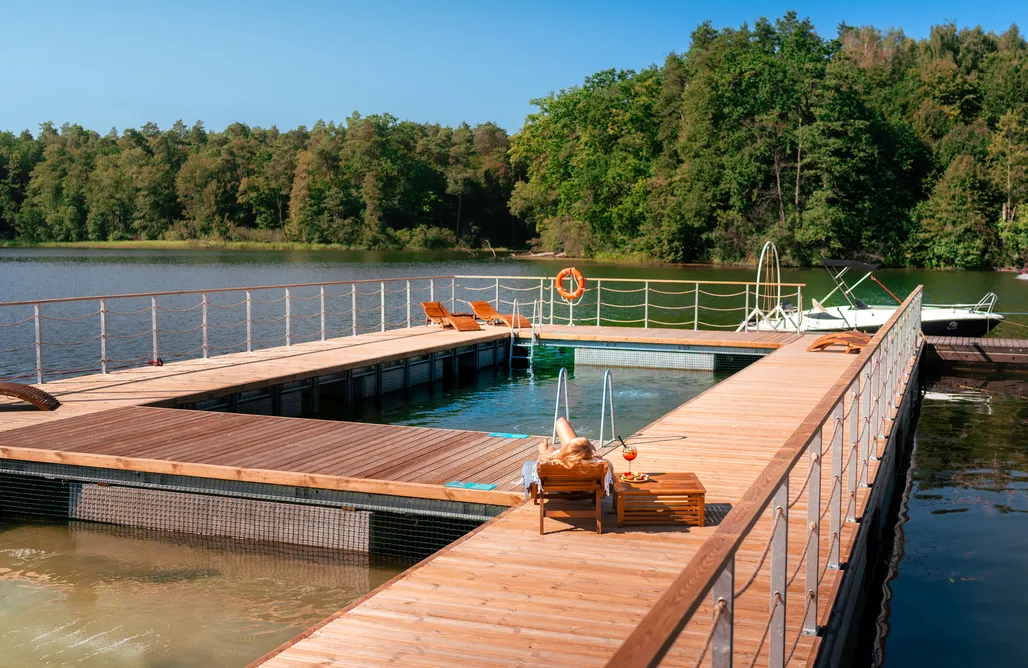 AlohaCamp Domek na wodzie  1