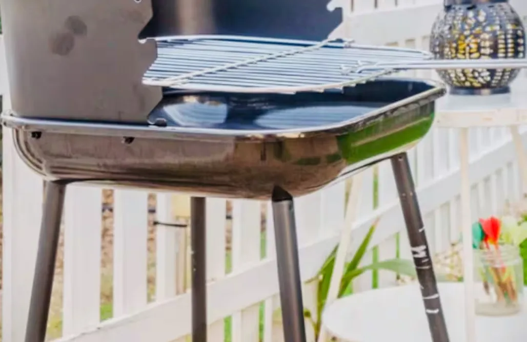 alojamientos AlohaCamp Tiny House Deluxe con jacuzzi 1