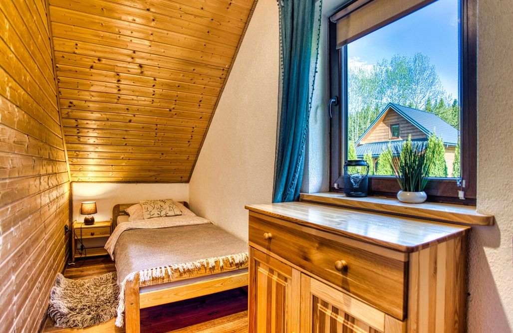 AlohaCamp Żubrowe Wzgórze Domek 6 osobowy  4