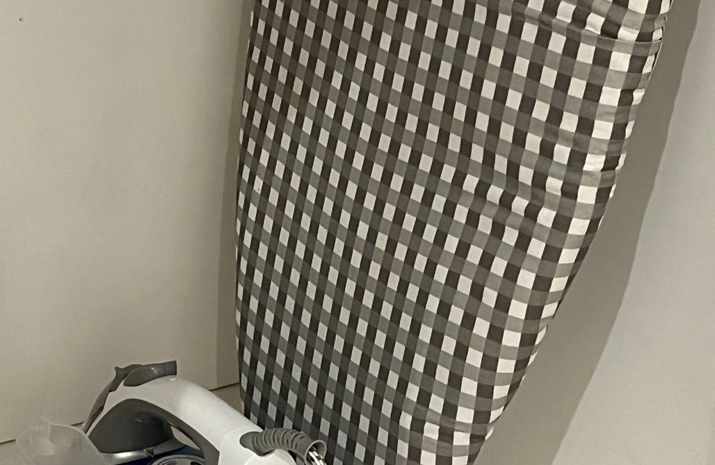 AlohaCamp Luxurious Riverside lodge with wood fired hot tub 1