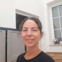 María remedios Gastgebe La Sombrerera