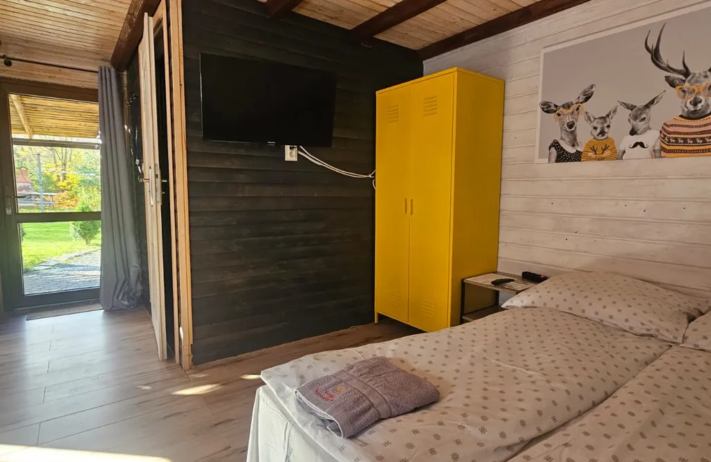 AlohaCamp Pokój 4-osobowy z tarasem 4