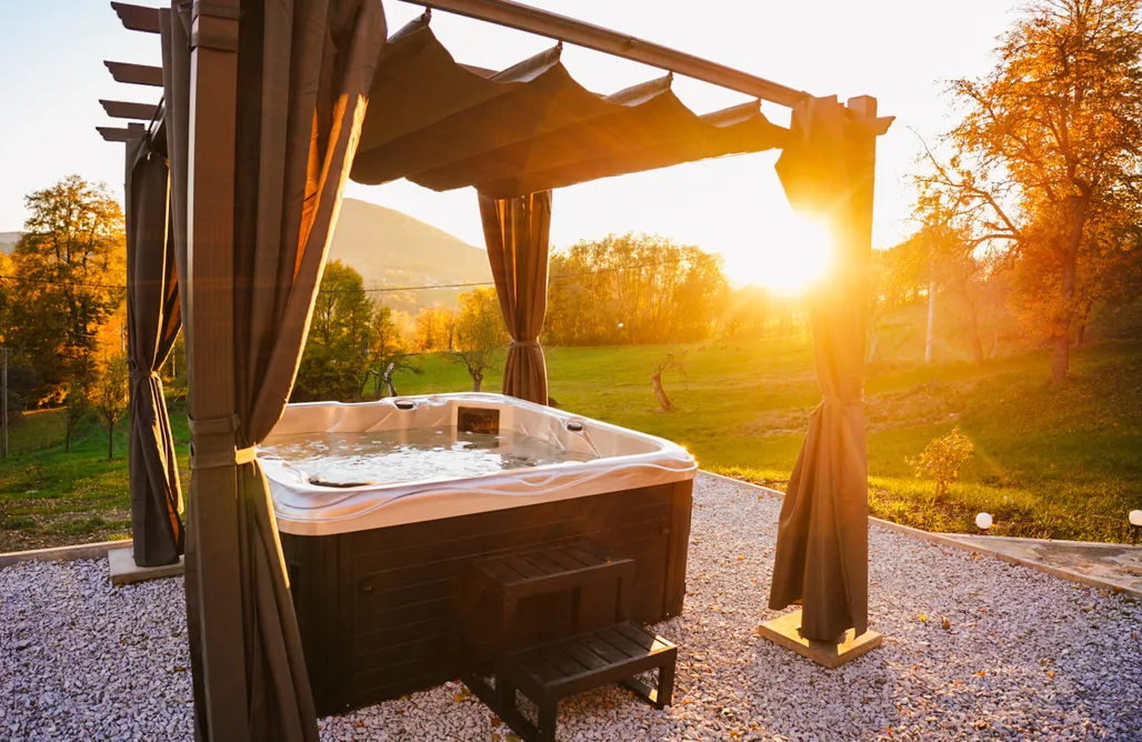 Zaćmienie Słońca 2026 ☀️ Zachód Beskidu Domek w sercu Beskidu z Jacuzzi na wyłączność  2