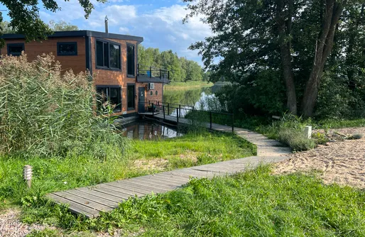 Zdjęcie obiektu Dom na Wodzie