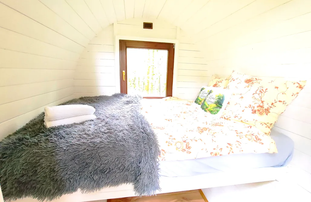 noclegi AlohaCamp Leśne Spanie Glamping domek na drzewie  5
