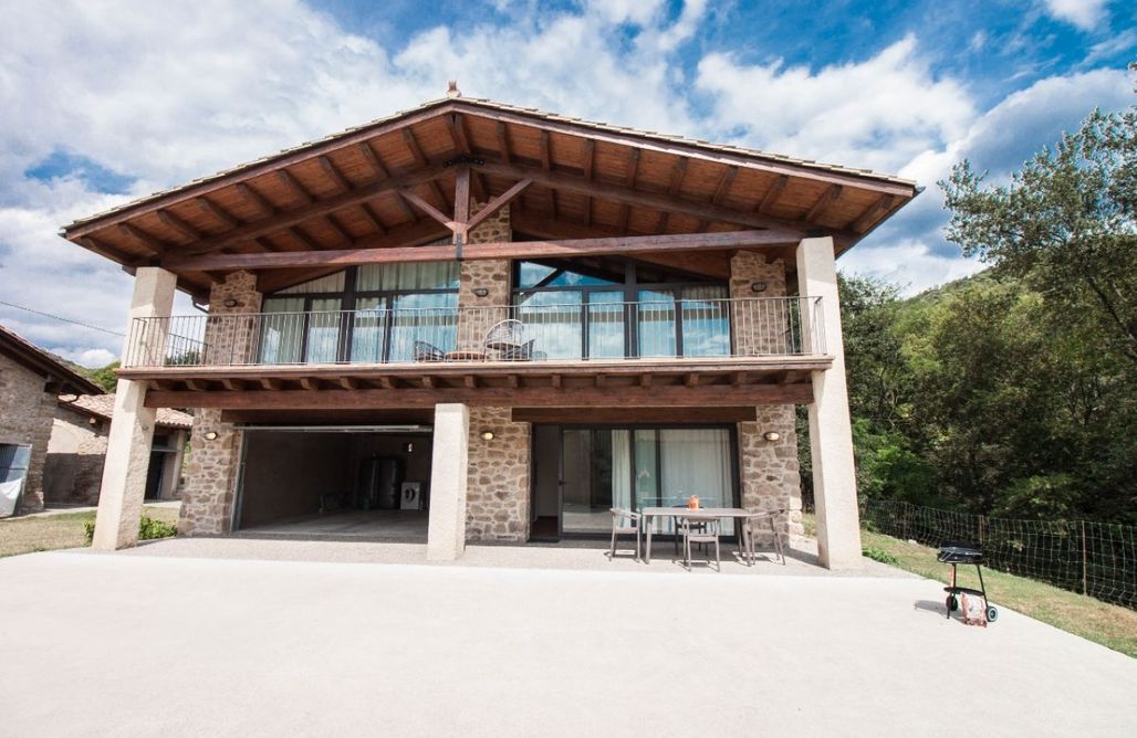 Alojamiento en Santa Pau Cabanya Planella 3