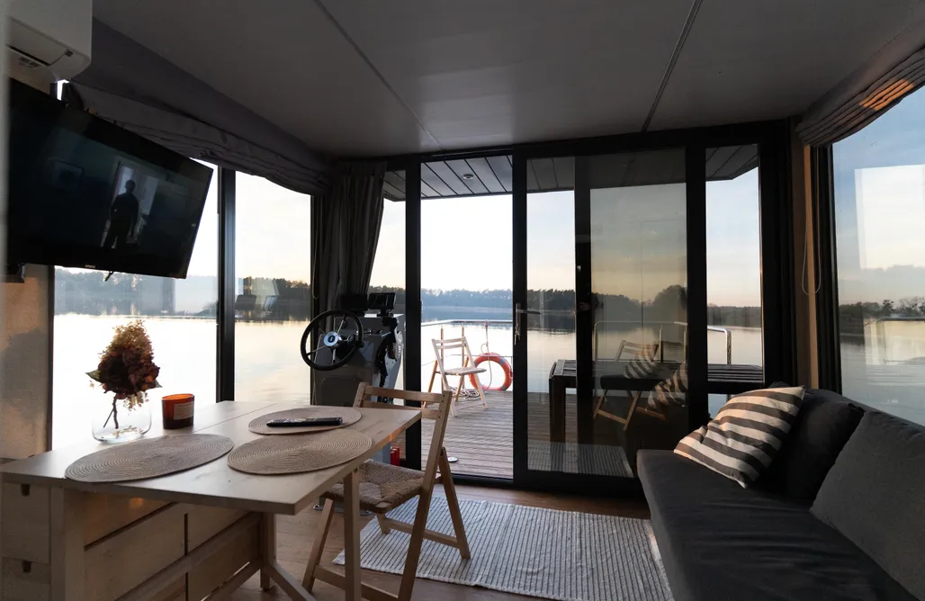 AlohaCamp Dom na wodzie Paułuki – odpocznij w rytmie natury 3