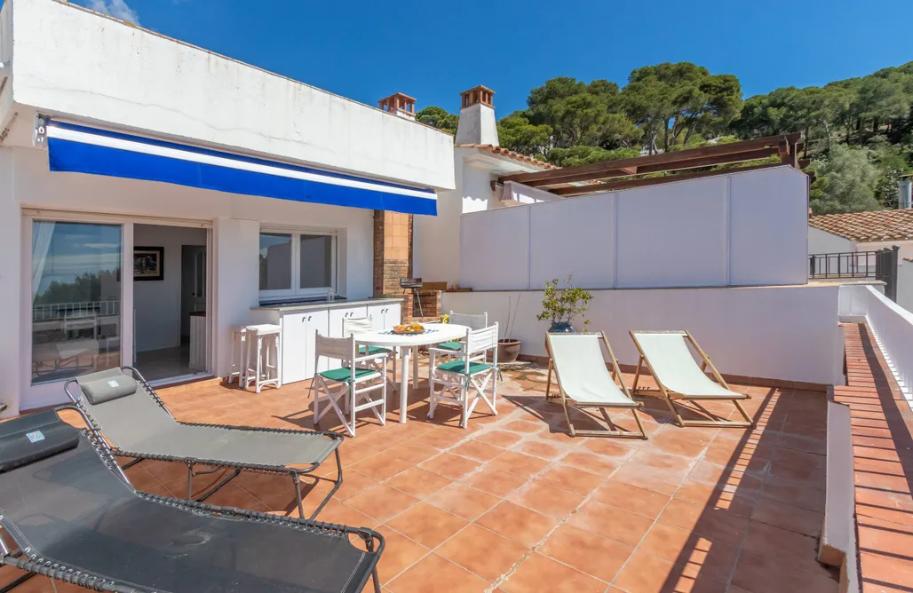 AlohaCamp accommodation Ático frente al mar en Tamariu 5