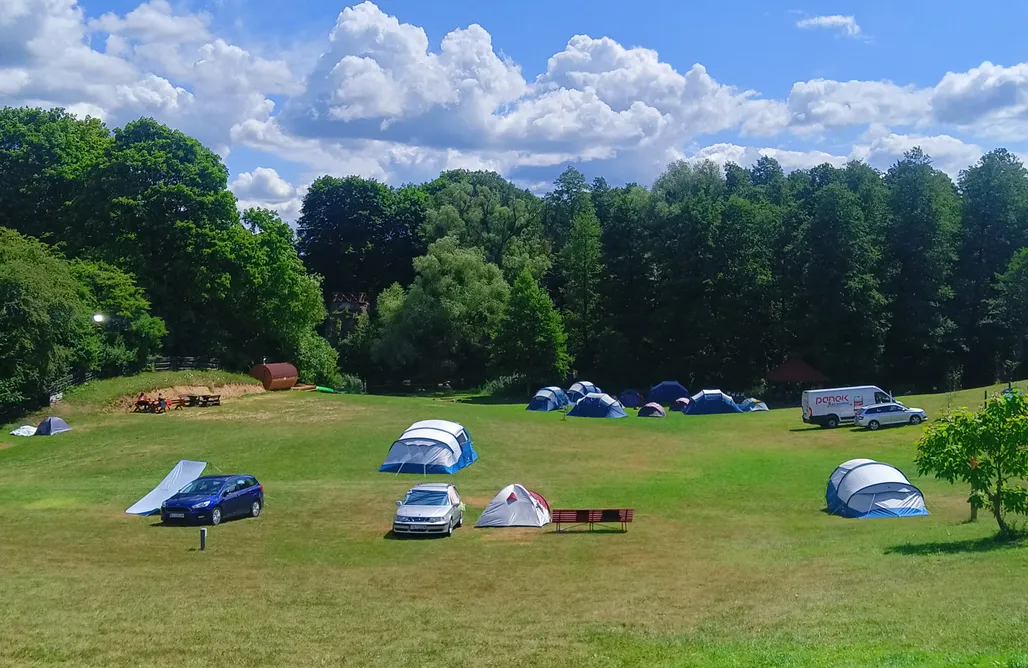 Pole Namiotowe Mikołajki Miejsce kamperowe i namiotowe - Żelazny Most 2