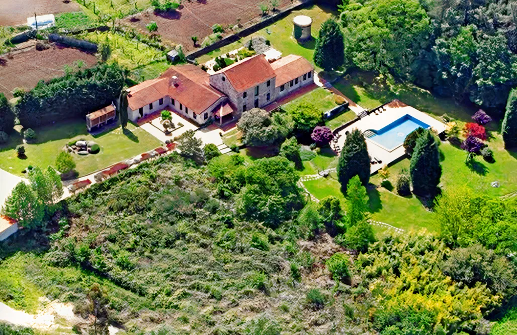 AlohaCamp accommodation A Pedreira - Hotel Boutique & Restaurante 1