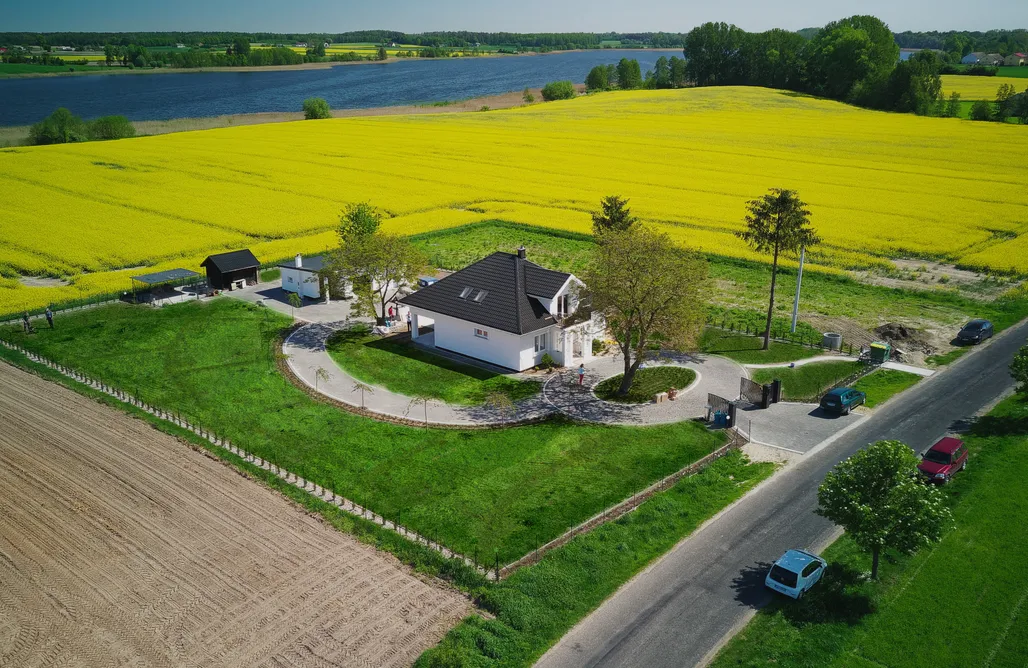 noclegi AlohaCamp Chudzewo - Dom Wypoczynkowy pod Orzechem  2