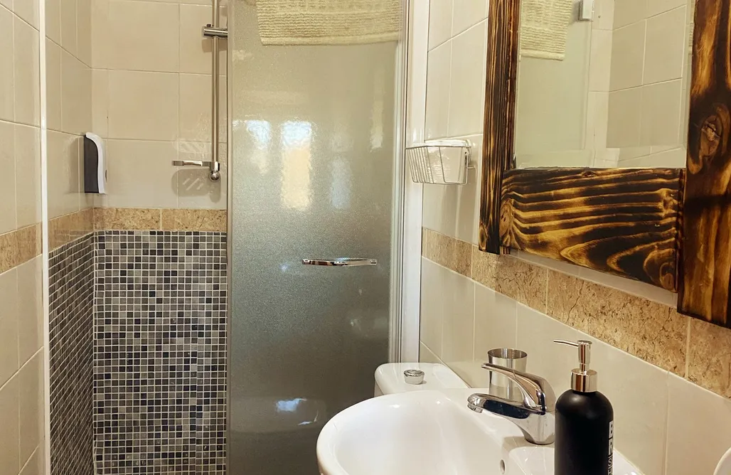 AlohaCamp Cueva Val del Omar Cortijo El Capellán 1