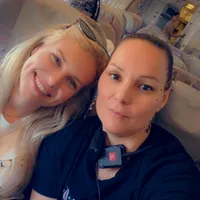 Stephanie und Samira host Auszeit am Riedbach