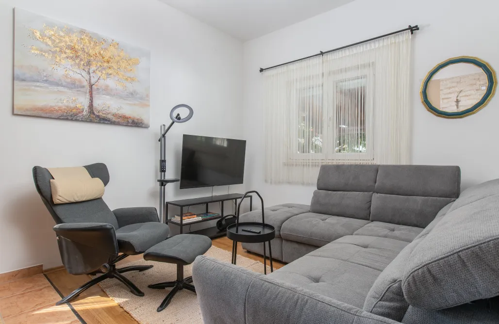 Unterkunft AlohaCamp Villa Josefina with heated Pool 1