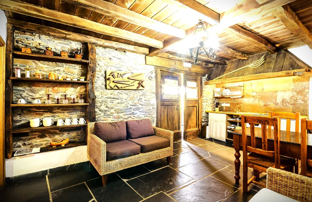 As Casías d'Oscos AlohaCamp