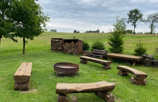 Zdjęcie obiektu Miejsce kamperowe i namiotowe - Przystanek Zapotocze