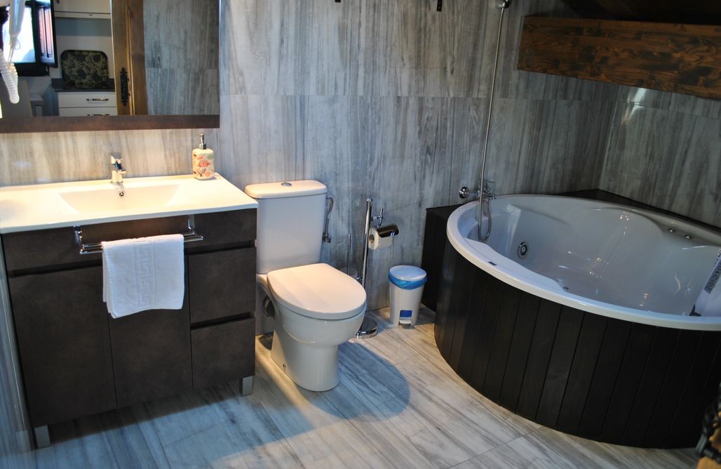 AlohaCamp Estudio Superior con Jacuzzi 1