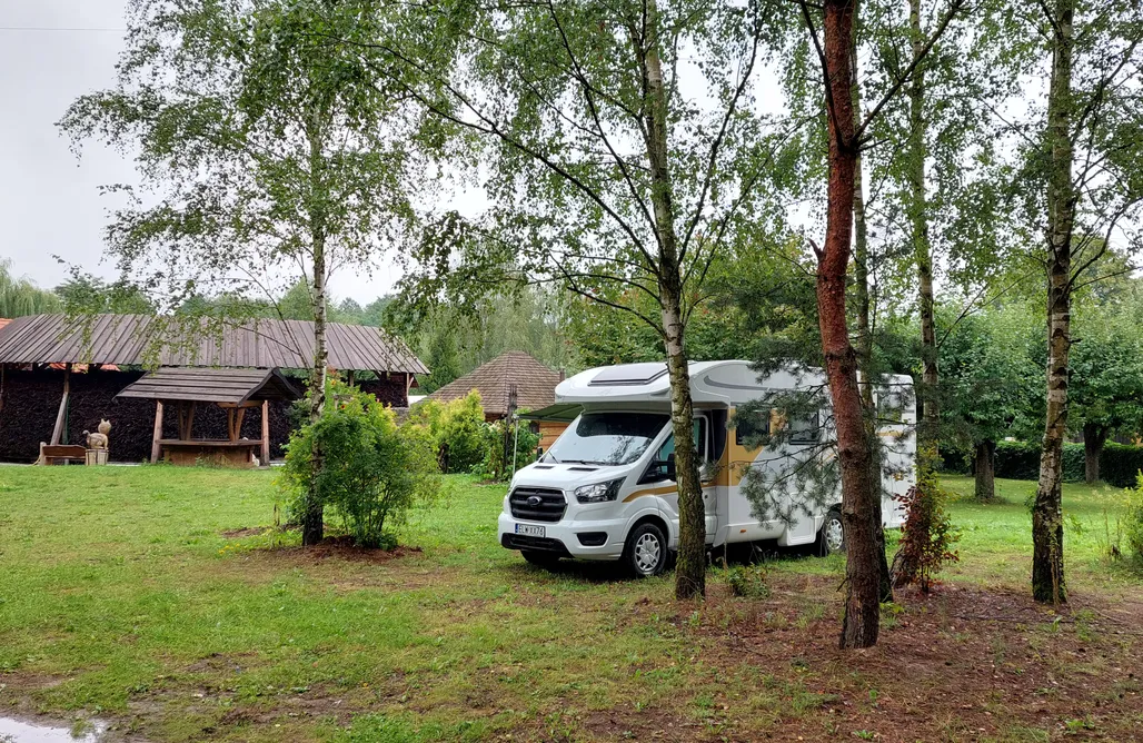 Pole namiotowe Łódź Miejsce kamperowe - Camping Stary Spichlerz nad Wartą 2