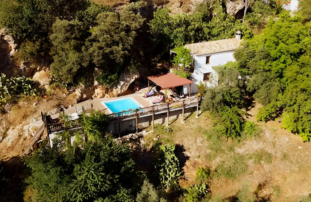 alojamientos AlohaCamp Casa el Tajil en Montefrio 1