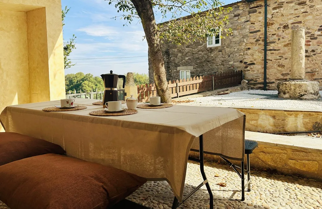 AlohaCamp accommodation Casa Arxemil 5