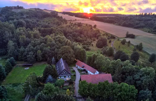 Zdjęcie obiektu Historyczny Domek z Sauną, Pubem i Tarasem nad Rzeką