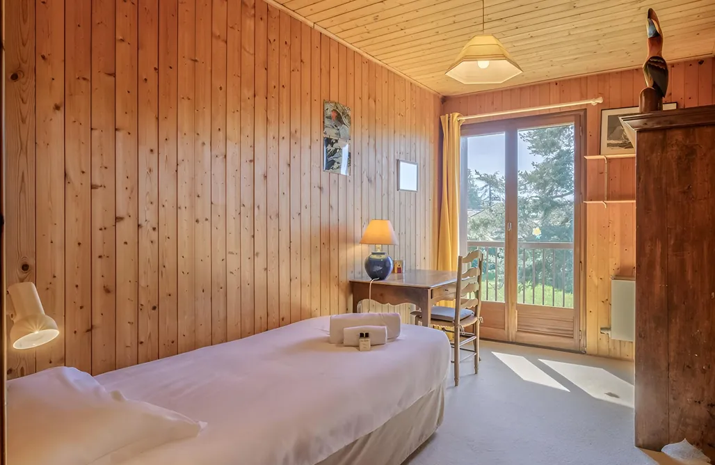 AlohaCamp La Maison du Lac – Charming Rustic Home 2