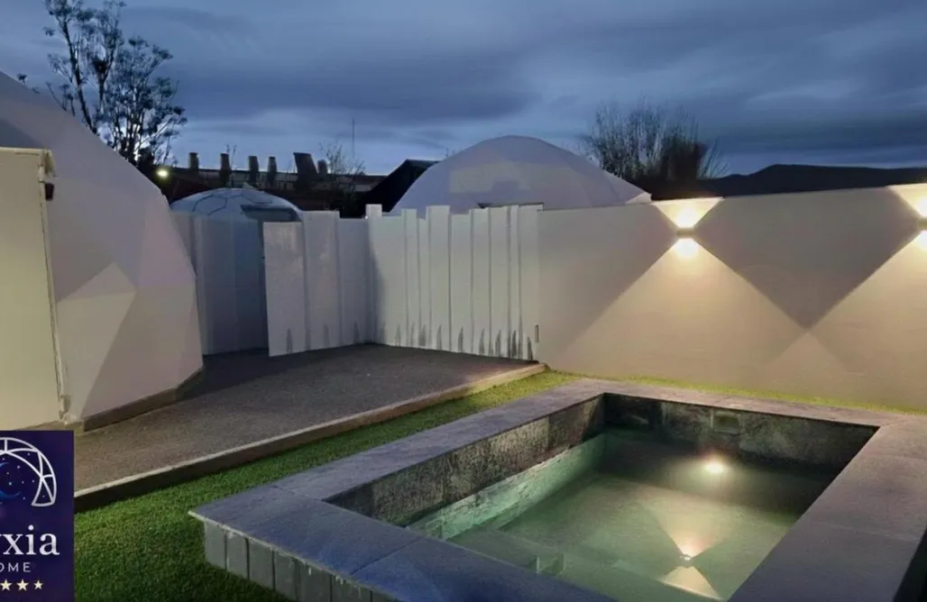 alojamientos AlohaCamp Nyxia Domes 4