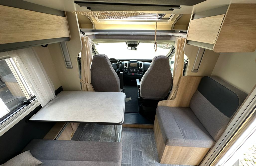 AlohaCamp Kamper Itineo PJ700 2023 - 5 osobowy 2