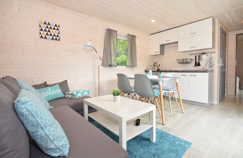 AlohaCamp Domek komfort z jacuzzi 3A 4