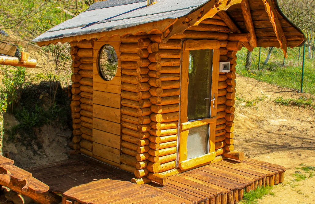 noclegi AlohaCamp Domek hobbita Leona - sauna, Iwonicz Zdrój 1