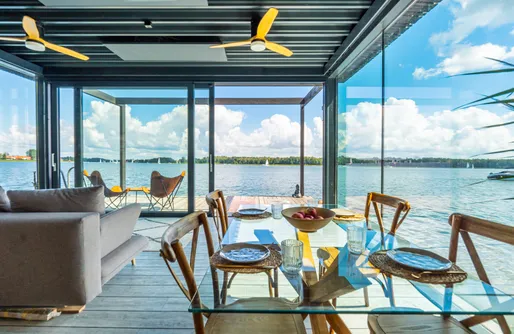 Zdjęcie obiektu Loft na Wodzie w środku lasu Bogaczewo