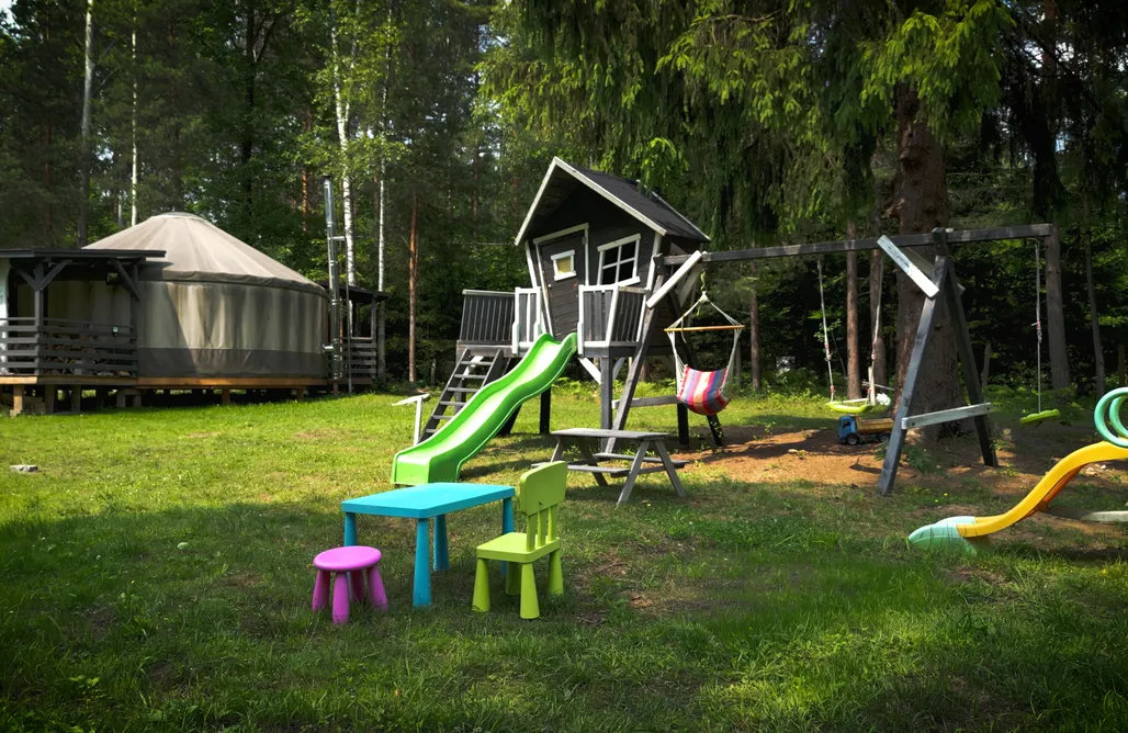 Jurty i namioty w lesie KotfaLas. Glamping - Świętokrzyskie  AlohaCamp